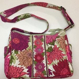 Vera Bradley Crossbody Purse in dahlia pattern
